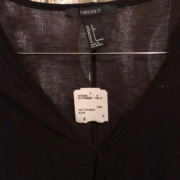 Top - Picture 2 of 2